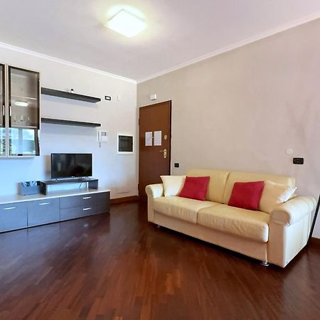 Sun Nest Apartment - Terrace & Garage Fiumicino Eksteriør billede